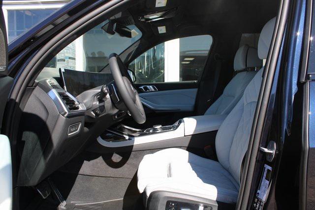 new 2026 BMW X7 car, priced at $100,785