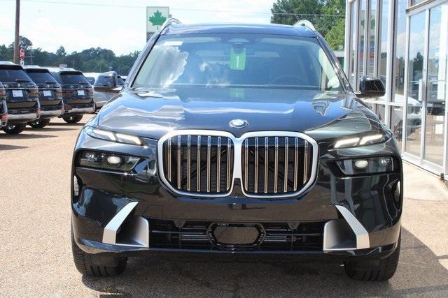 new 2025 BMW X7 car, priced at $91,170