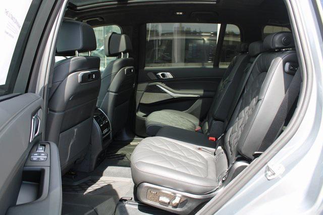 new 2026 BMW X7 car, priced at $96,085