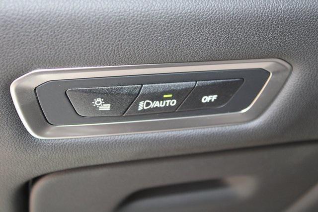 new 2026 BMW X7 car, priced at $96,085