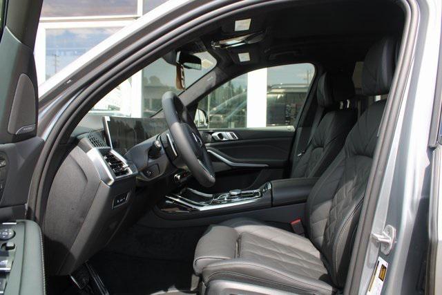 new 2026 BMW X7 car, priced at $96,085