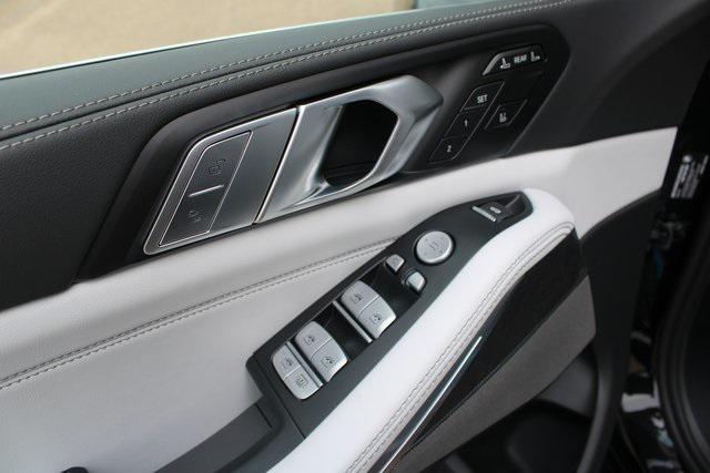 used 2026 BMW X7 car, priced at $87,042