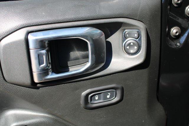 used 2022 Jeep Wrangler Unlimited car, priced at $38,101