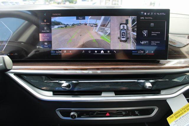 new 2026 BMW X7 car, priced at $89,425