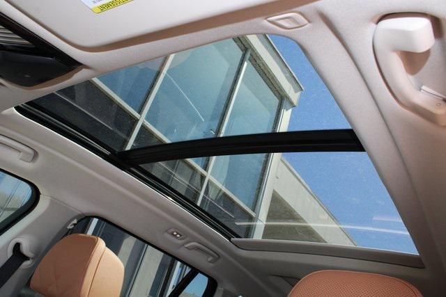 new 2025 BMW X7 car, priced at $87,960