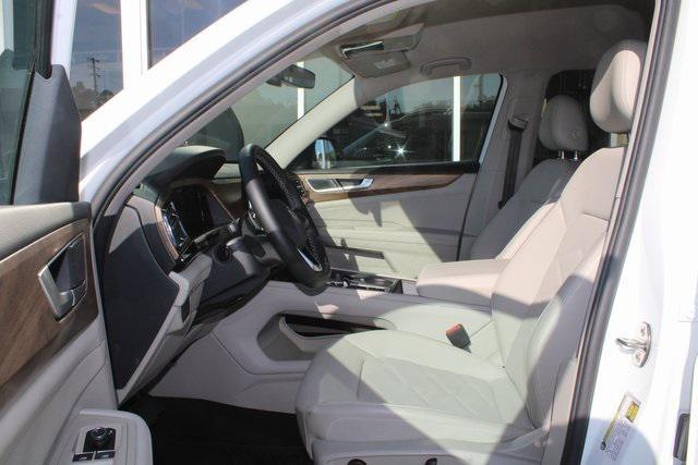 used 2025 Volkswagen Atlas car, priced at $34,110