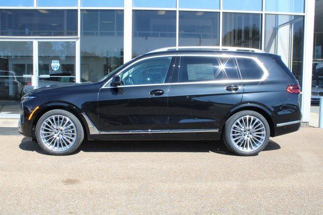 new 2025 BMW X7 car, priced at $92,710