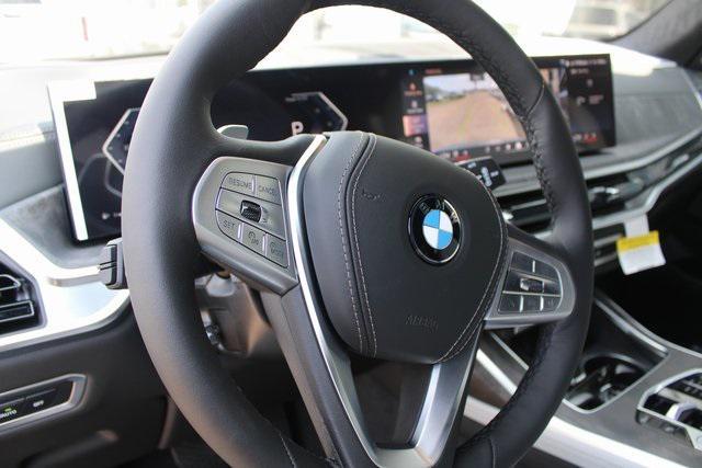 new 2026 BMW X7 car, priced at $95,035