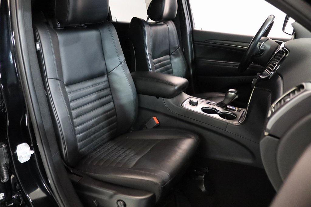 used 2020 Jeep Grand Cherokee car, priced at $17,605