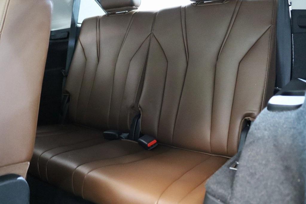 used 2022 Acura MDX car, priced at $39,950