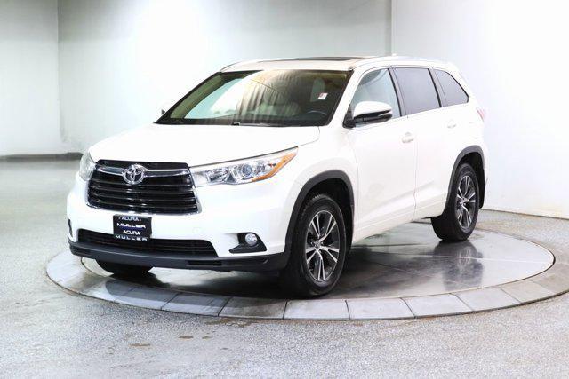 used 2016 Toyota Highlander car, priced at $17,550