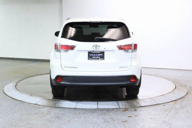 used 2016 Toyota Highlander car, priced at $17,550