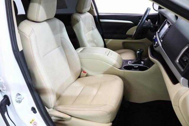 used 2016 Toyota Highlander car, priced at $17,550