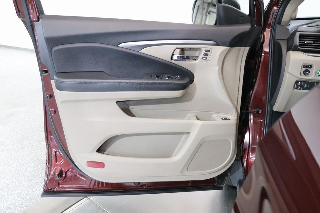 used 2021 Honda Pilot car, priced at $29,875