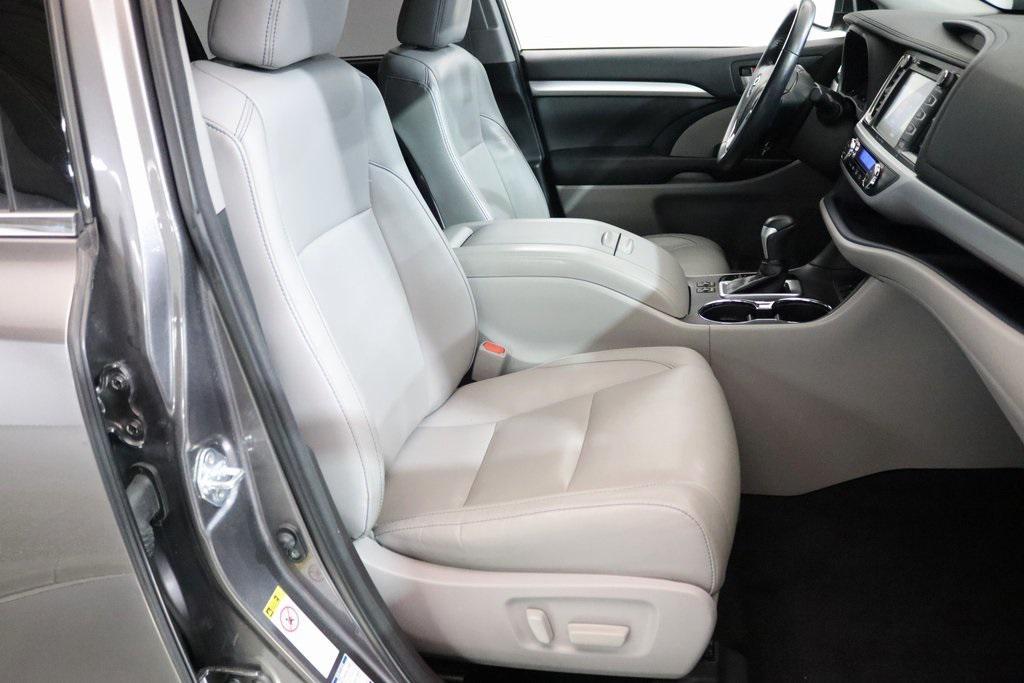 used 2018 Toyota Highlander car, priced at $28,685