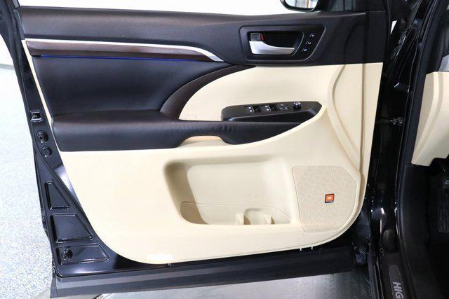 used 2016 Toyota Highlander car, priced at $24,650