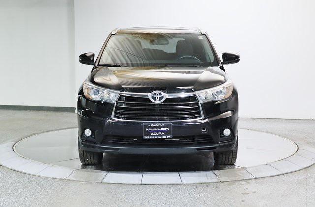 used 2015 Toyota Highlander car, priced at $18,682