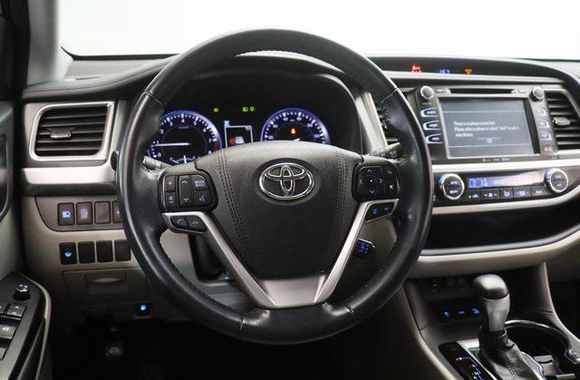 used 2018 Toyota Highlander car, priced at $28,692