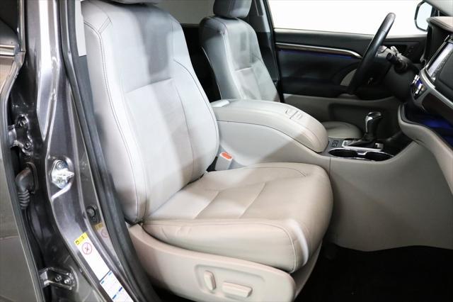 used 2015 Toyota Highlander car, priced at $20,950