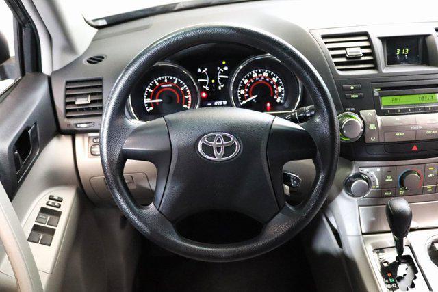 used 2012 Toyota Highlander car, priced at $13,425