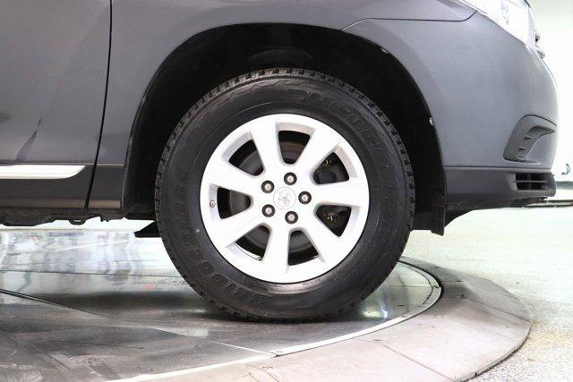 used 2012 Toyota Highlander car, priced at $13,425