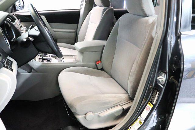 used 2012 Toyota Highlander car, priced at $13,425