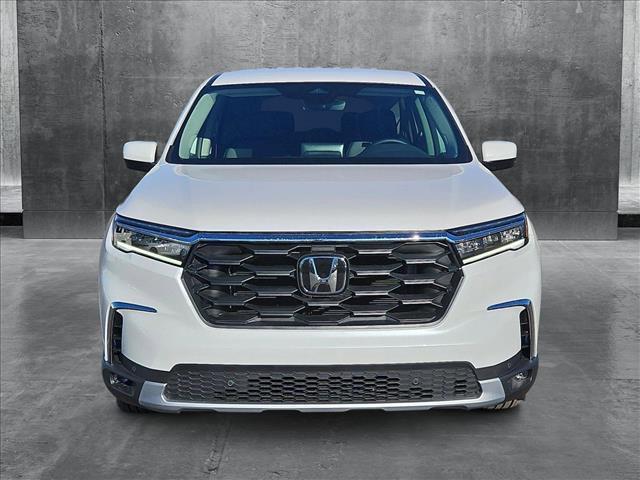 new 2025 Honda Pilot car, priced at $49,650