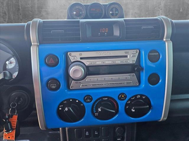 used 2007 Toyota FJ Cruiser car, priced at $16,321