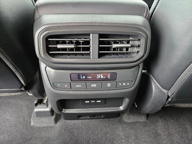 used 2025 Honda Pilot car, priced at $42,641