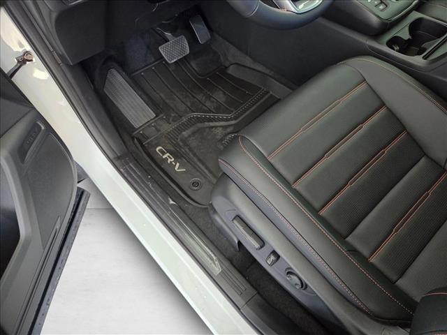 new 2026 Honda CR-V Hybrid car, priced at $38,276