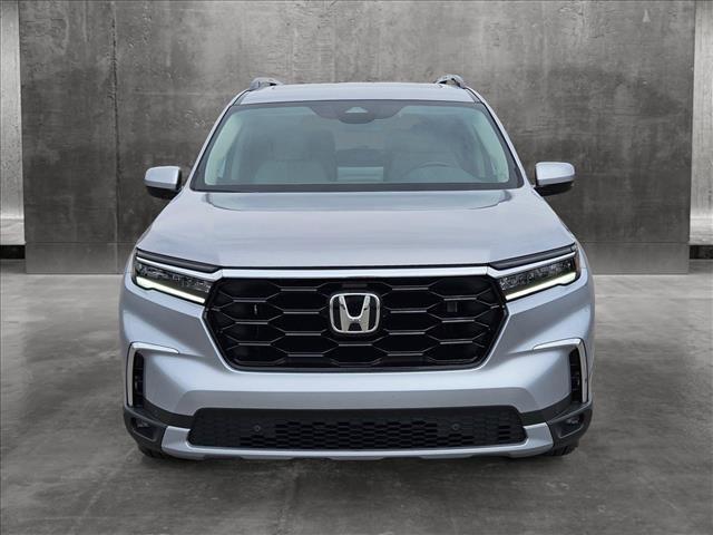 new 2025 Honda Pilot car, priced at $48,595