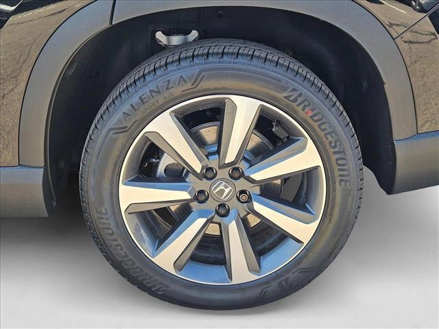 new 2025 Honda Pilot car, priced at $51,093