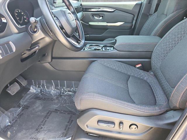 used 2024 Honda Pilot car, priced at $37,895