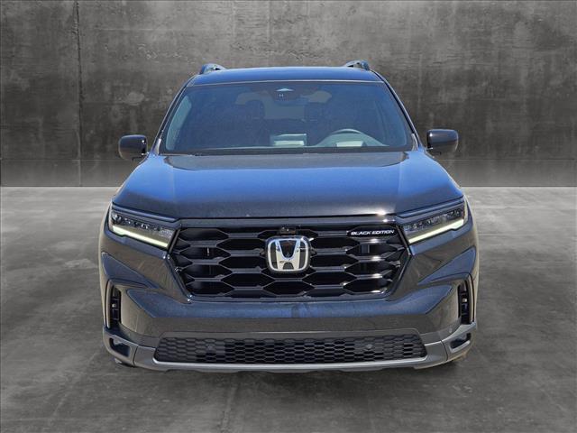 new 2025 Honda Pilot car, priced at $55,675