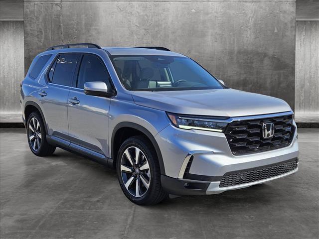 new 2025 Honda Pilot car, priced at $48,595