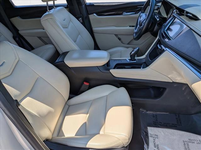 used 2018 Cadillac XT5 car, priced at $16,581