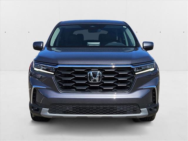 used 2025 Honda Pilot car, priced at $38,949