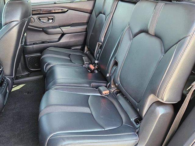 used 2025 Honda Pilot car, priced at $38,949