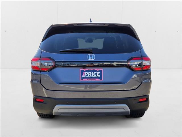 used 2025 Honda Pilot car, priced at $38,949