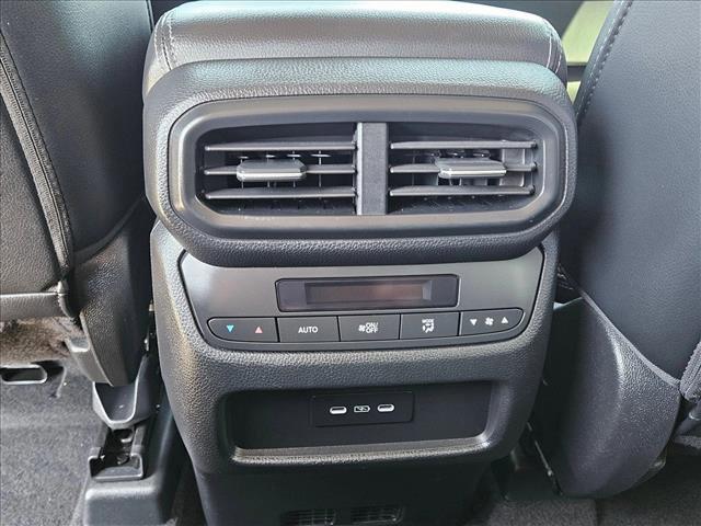 used 2025 Honda Pilot car, priced at $38,949