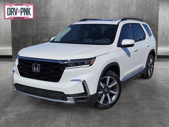 new 2025 Honda Pilot car, priced at $49,050