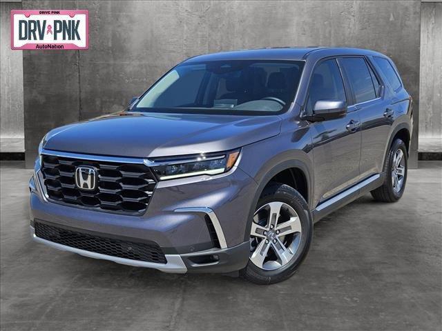 new 2025 Honda Pilot car, priced at $46,695