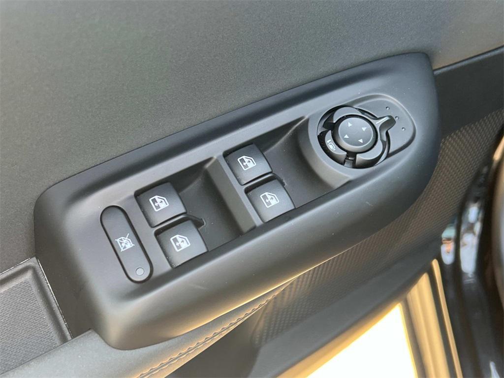 new 2025 Alfa Romeo Tonale car, priced at $45,855