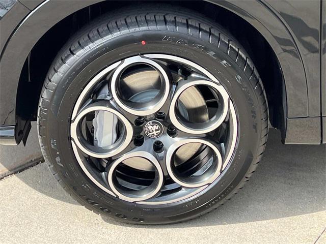 new 2025 Alfa Romeo Tonale car, priced at $47,065