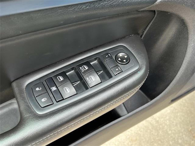 used 2015 Chrysler 200 car, priced at $8,995