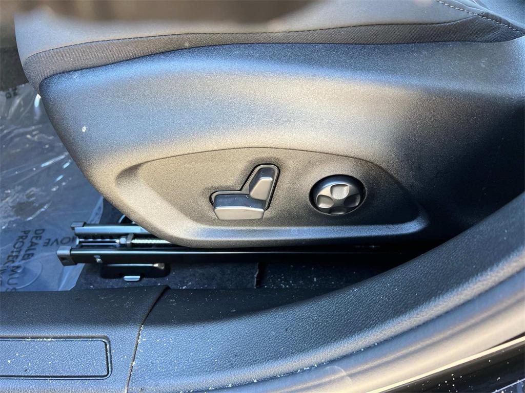 new 2025 Alfa Romeo Tonale car, priced at $45,855
