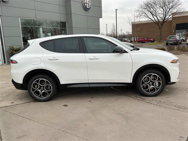 new 2025 Alfa Romeo Tonale car, priced at $46,438