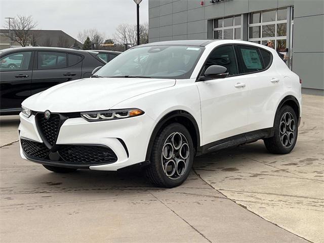 new 2025 Alfa Romeo Tonale car, priced at $46,438