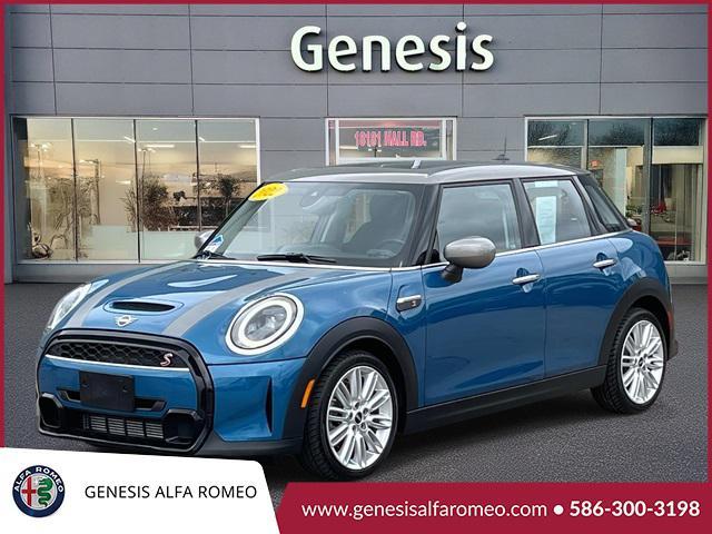 used 2022 MINI Hardtop car, priced at $22,995