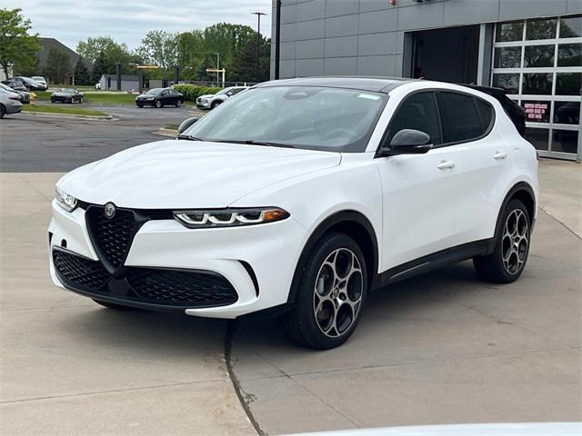 new 2025 Alfa Romeo Tonale car, priced at $47,792